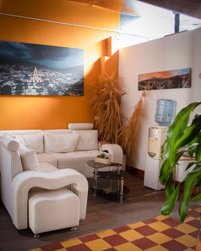 hostal-paramodelsol (12).jpg