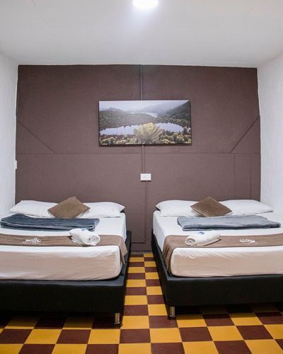 hostal-paramodelsol (5).jpg