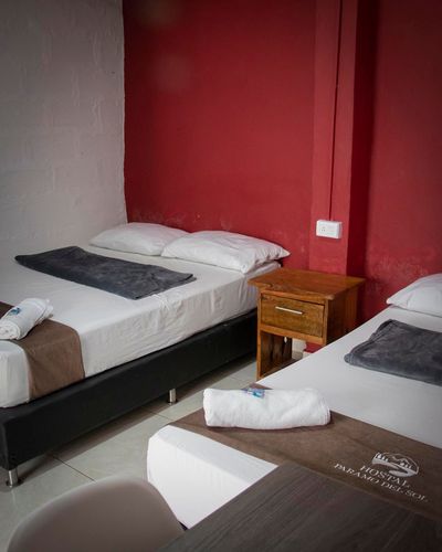 hostal-paramodelsol (7).jpg